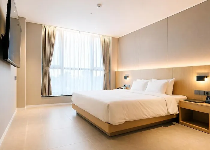 Laon 3* Busan